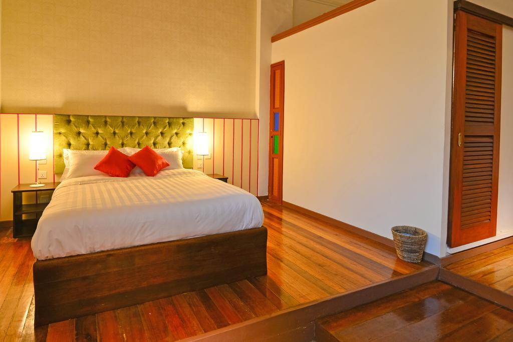 Sarang Paloh Heritage Stay Ίπο Δωμάτιο φωτογραφία